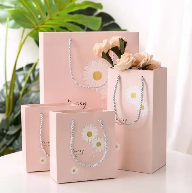 تصميم وطباعة أكياس ورقية حسب الطلب في جدة